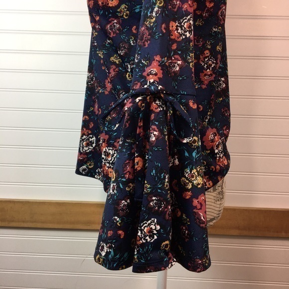 Monteau Boho‎ Blouse NWT Size Small  B31 - Picture 3 of 5